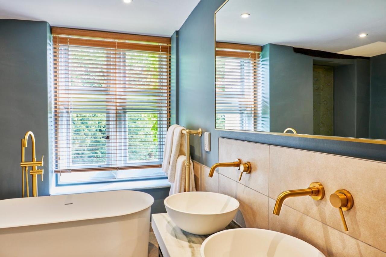 Ockenden Manor Hotel&Spa Cuckfield Exterior foto